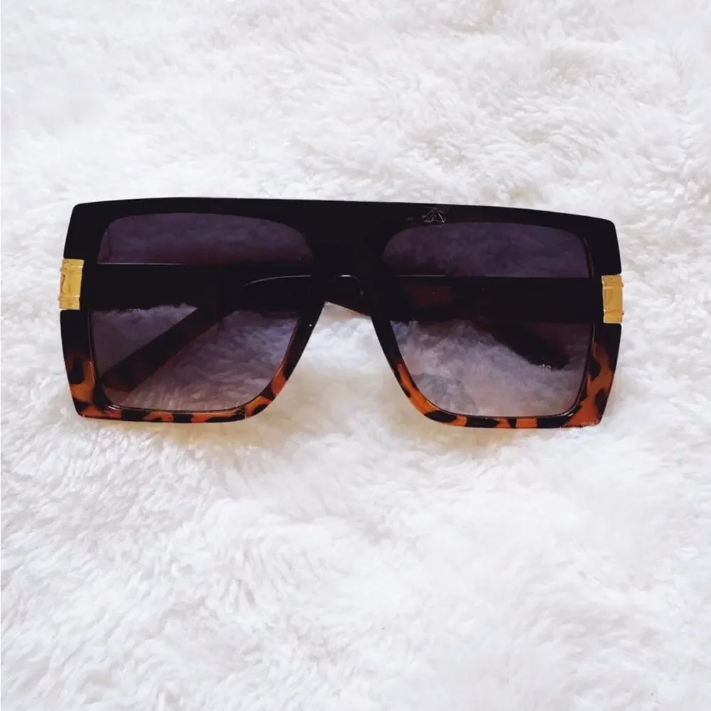 Inez Tortoise Brown Oversized Square Sunglasses